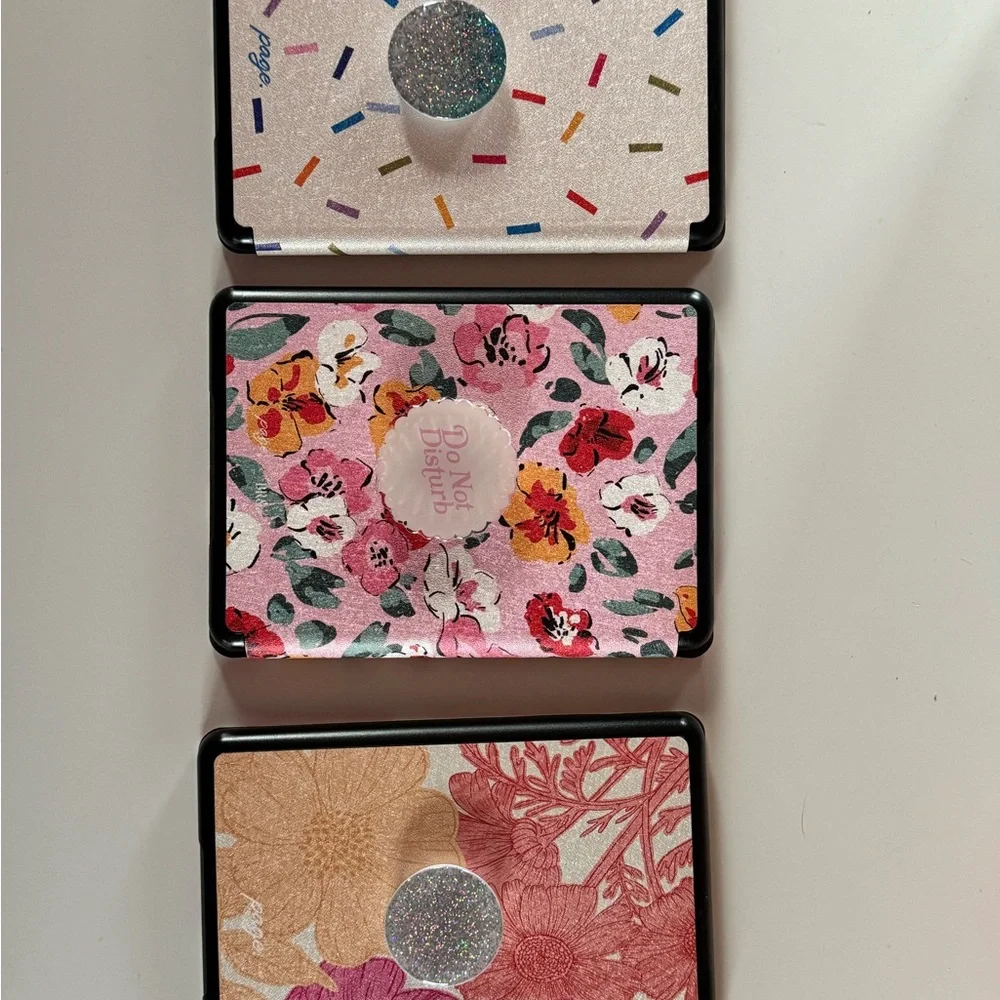 Set of 3 Kindle Cases with Popsockets